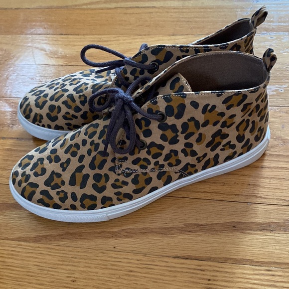 Cheetah shoes - Picture 2 of 4